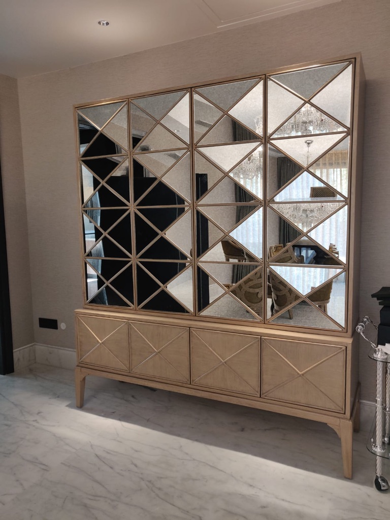 Cabinet Unit